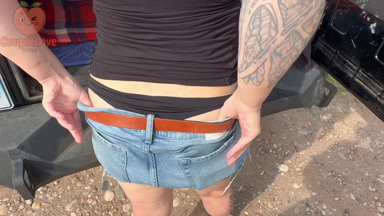 CoupleLove91783: Jeep creampie med bästa väns styvmamma