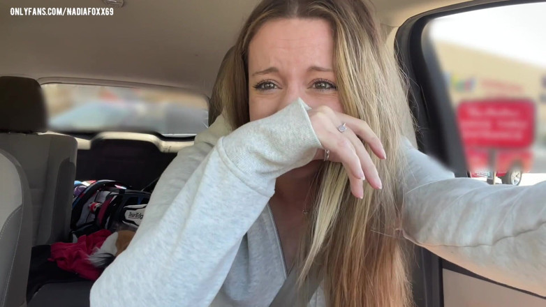 Nadia Foxx: Day in the Life of a Camgirl! Testing New Toys...