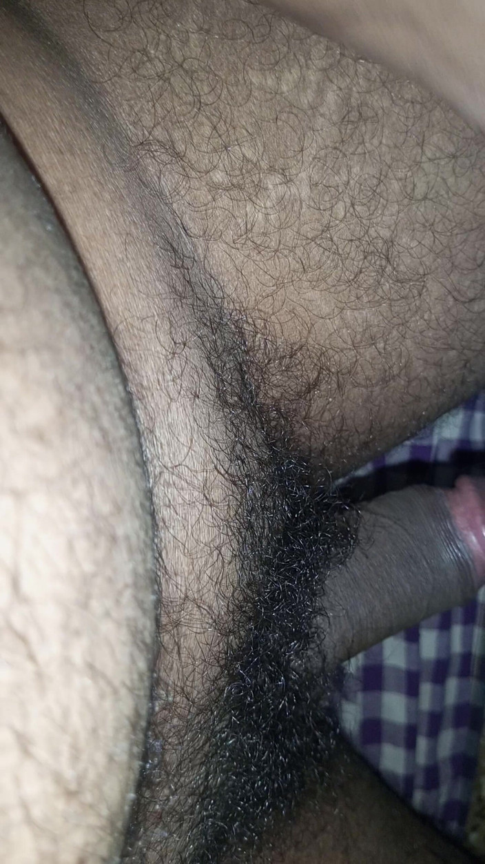 Sweet Indian cock: Mijn Indische vrouw neukt poesje met anaal