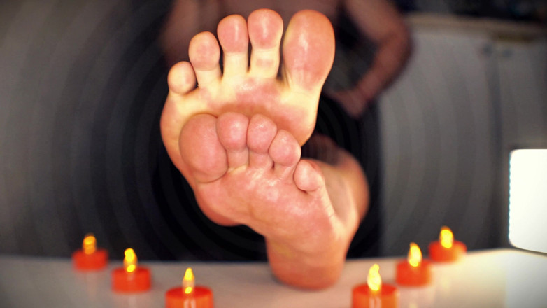 CashmasterAngel: Geobsedeerd zijn onder meestervoeten