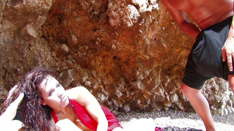 German amateur - 100% German hardcore videos: Analny trójkąt na plaży