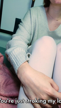 L'amica di mia mamma era triste per il suo divorzio, ha dovuto scoparla. Chiacchiere porche