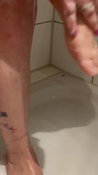 BBW Pissar i badrummet