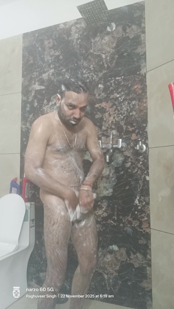 Rajasthani-old-lover: Pegawai India