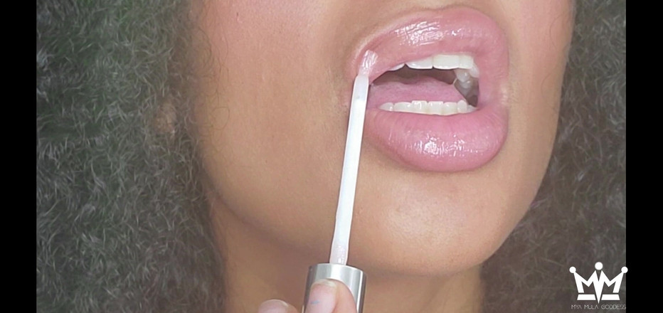 My Amula Goddess: ¿No simplemente amas mis labios?