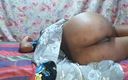 Hotwife Srilanka: Min fru knullad av sin vän och creampied över hela fittan