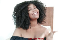 Insomnia Domina: La faccia carina svuota il portafogli