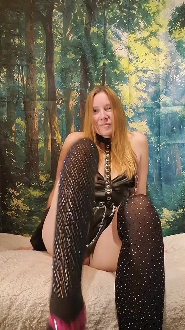 Sexy Butterfly: Jack off to This Dj Track and Kinky Slut and....