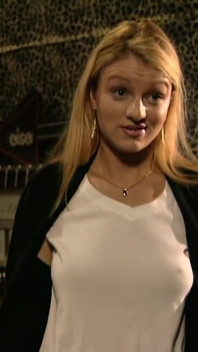 Jessica Dee: Uwielbiam być ruchana przez duże dojrzałe kutasy...