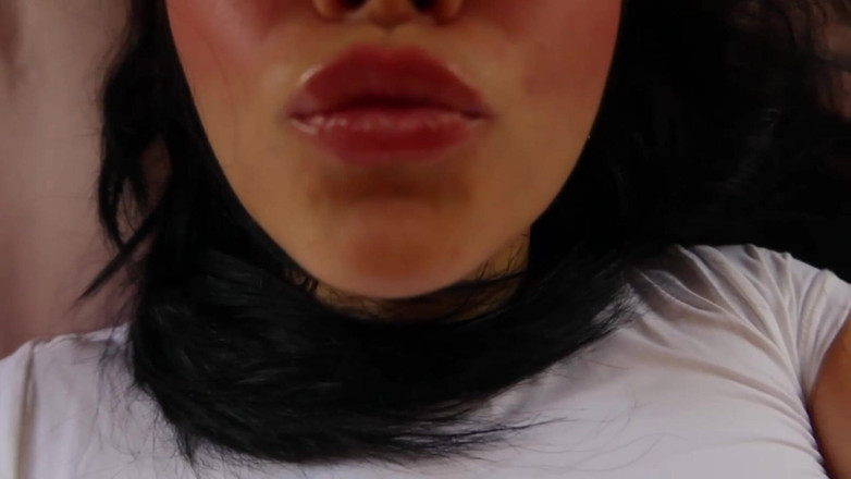 Sweetieluna: Vuoi Guardarmi Mentre Mi Masturbo Con Il Mio Rosa? Orgasmo...