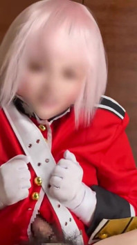 Wysokie piękno Cosplay spotkaliśmy się na lokalnym wydarzeniu w końcu wkracza do ekskluzywnej prywatnej gabloty