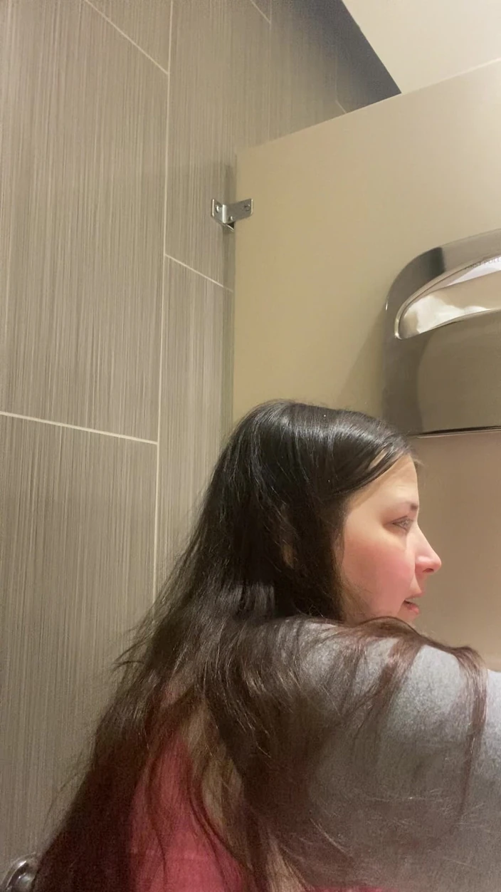 MissChrystalline: Unplanned but a Very Welcome Orgasm