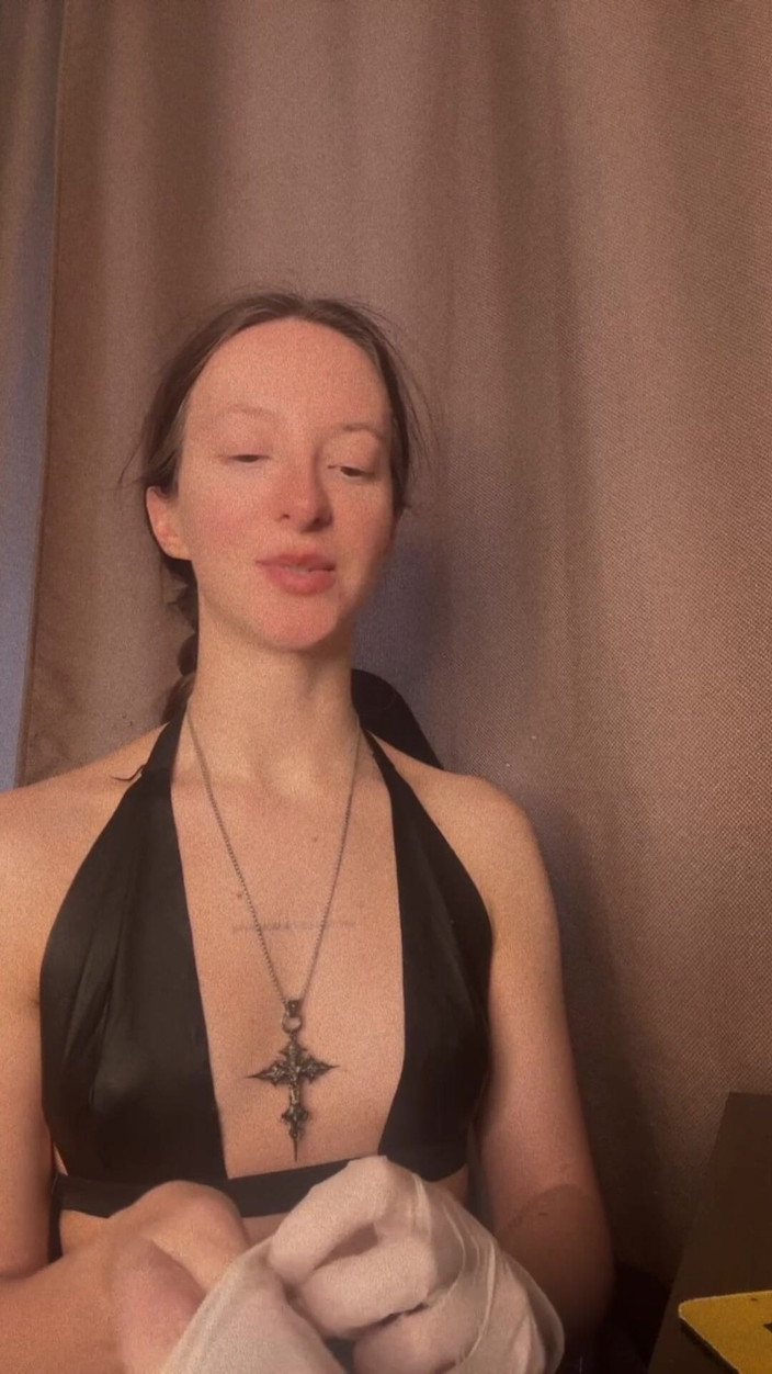 Skinny_lady69: Checking Your Ass
