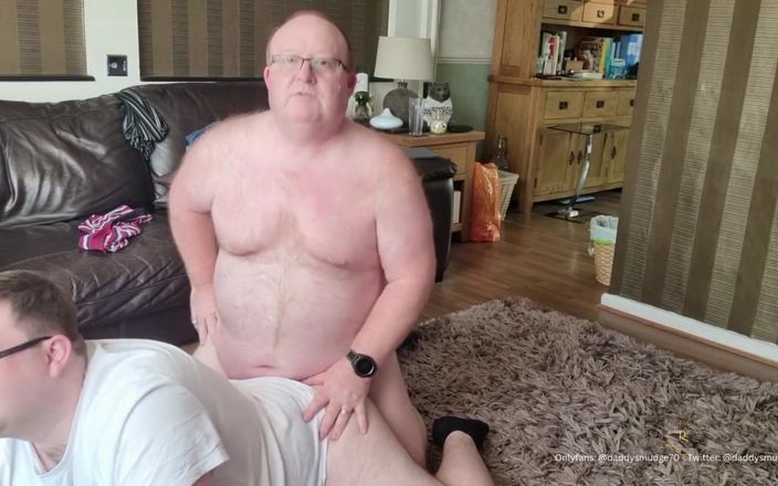 Daddysmudge: Il papà scopa il suo ragazzo