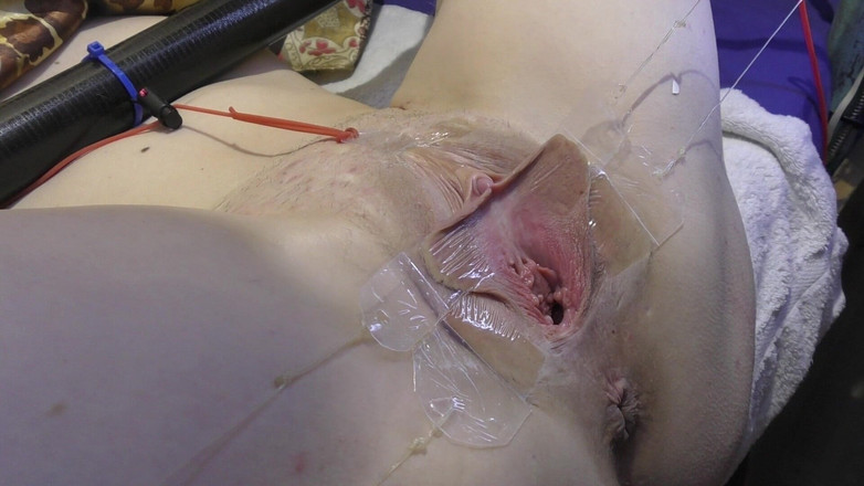 deep keely: 3 Lamiéndose La Vagina Se Extiende Muy Cerca