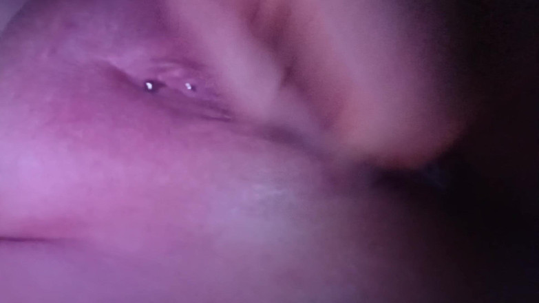 Green Eyes: Jogando para gozar