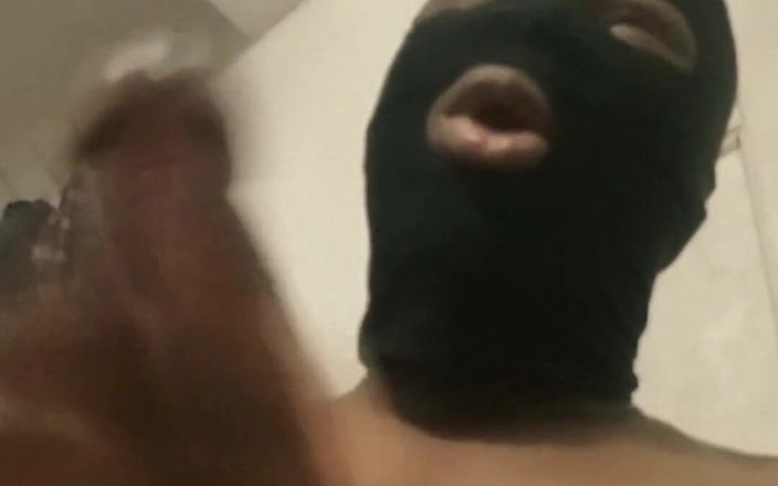 Bbc Godaddy: Une étudiante coquine se masturbe dans un dortoir à grosse bite noire