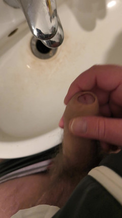 Uglydick: Lelijke Wixx in de opslagruimte