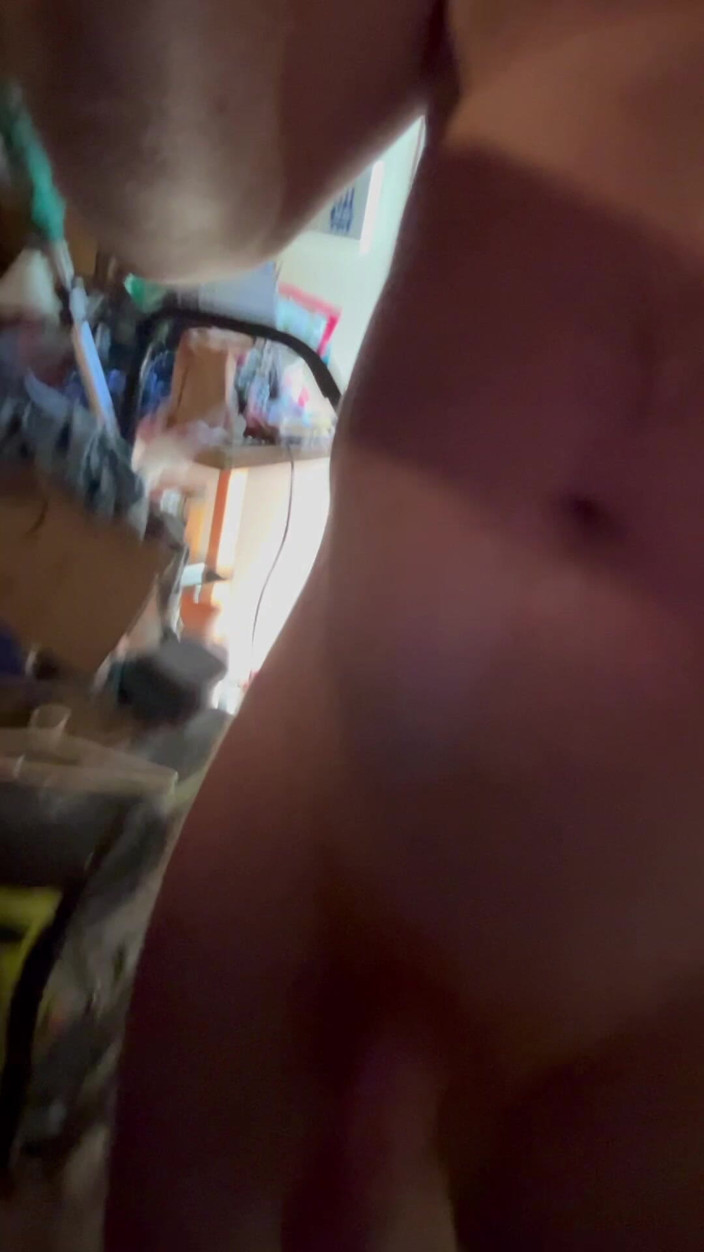 Big Baz: Long Naked Piss