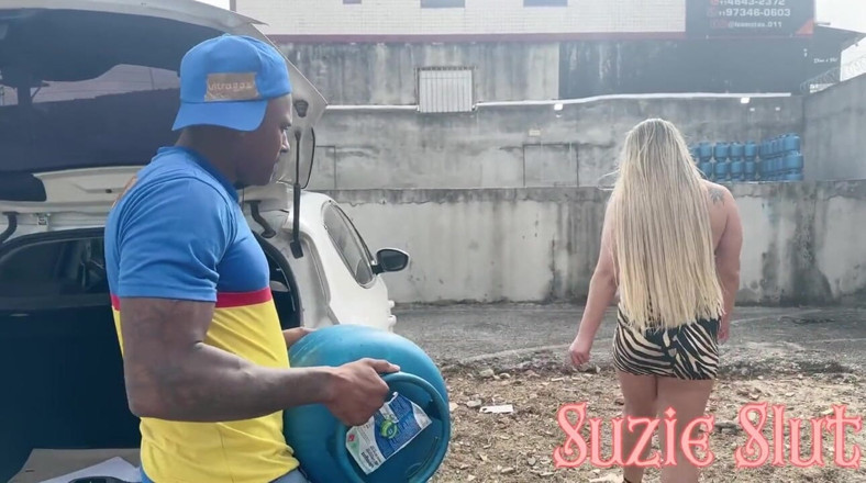 Suzie Hard Anal: Suzie Slut Went Out to Buy Gas, Wearing Only a...