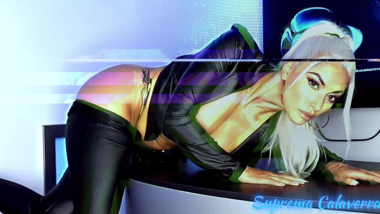 Goddess Misha Goldy: Seni geri izleyen klip