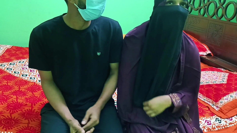 Bdsex24: mere khaali ghar men meri hot aur seksi garlaphrend ko...