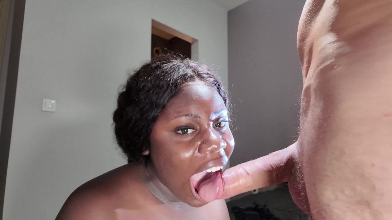 Bam-bulax: Mollige ebenholz-blowjob und sperma im mund
