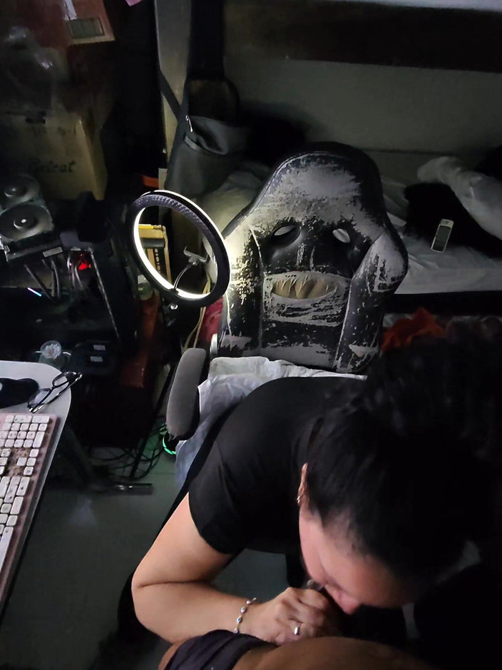 PABLO N3GROBAR: Překvapivé návštěva královny v krku Raw POV Pukkke