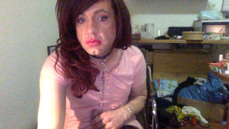 Horny TS: Samo saje sissy