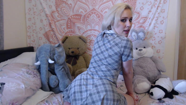 Ripley sweet studio: Balge college-mädchen neckt alten perversen