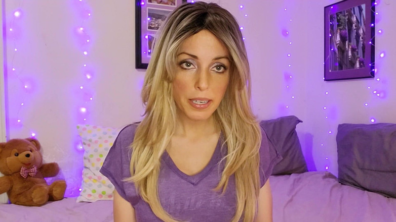 Brenna Lilac: 大学派对