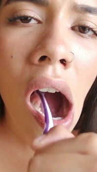 Escovação De Dentes Com Porra Cremosa