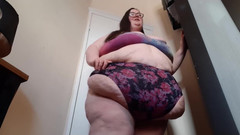 SSBBWLadyBrads: OBŘÍ BOHYNĚ SE PRO TEBE SVLÉKÁ