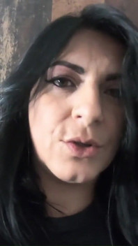 Žádám tě, abys mi ošukal kundičku! Jsem tvá sexy brunetka
