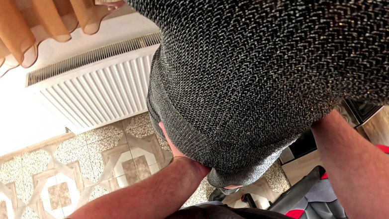 MilfyCalla: Pov trêu chọc ghế nô lệ. Băng gạc, hút thuốc,...