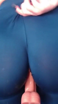 Keldai Cantik Pada Dildo 1