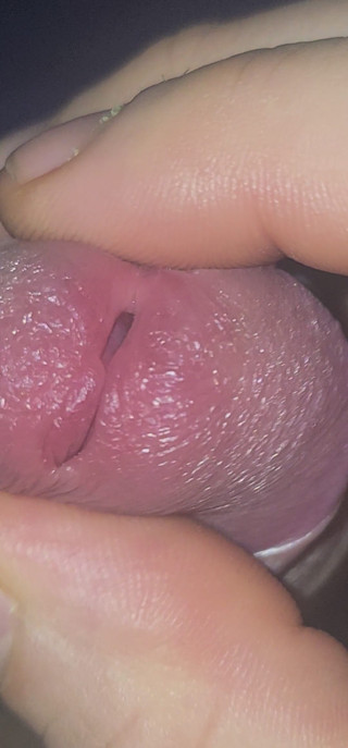 FootAijin: Une ado se masturbe une bite bien dure parfaite