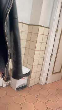 Harry_jen | Pissing Outside in Public Toilet