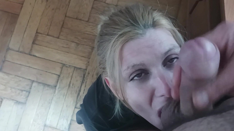 vuana: Compilation maison de pipes de MILF et gorge profonde avec éjaculation