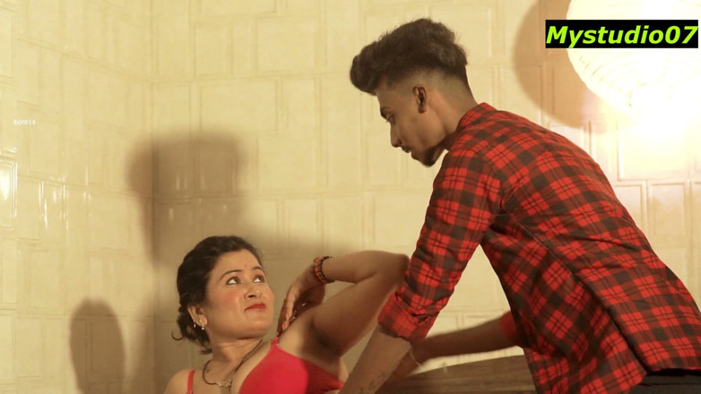Indian Sex Movies: Güzel Bhojpuri Yenge Yakışıklı Oğlanla Inanılmaz Romantik Seks