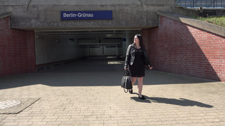 German amateur - 100% German hardcore videos: Pelacur jerman yang gemuk suka kencing di depan umum
