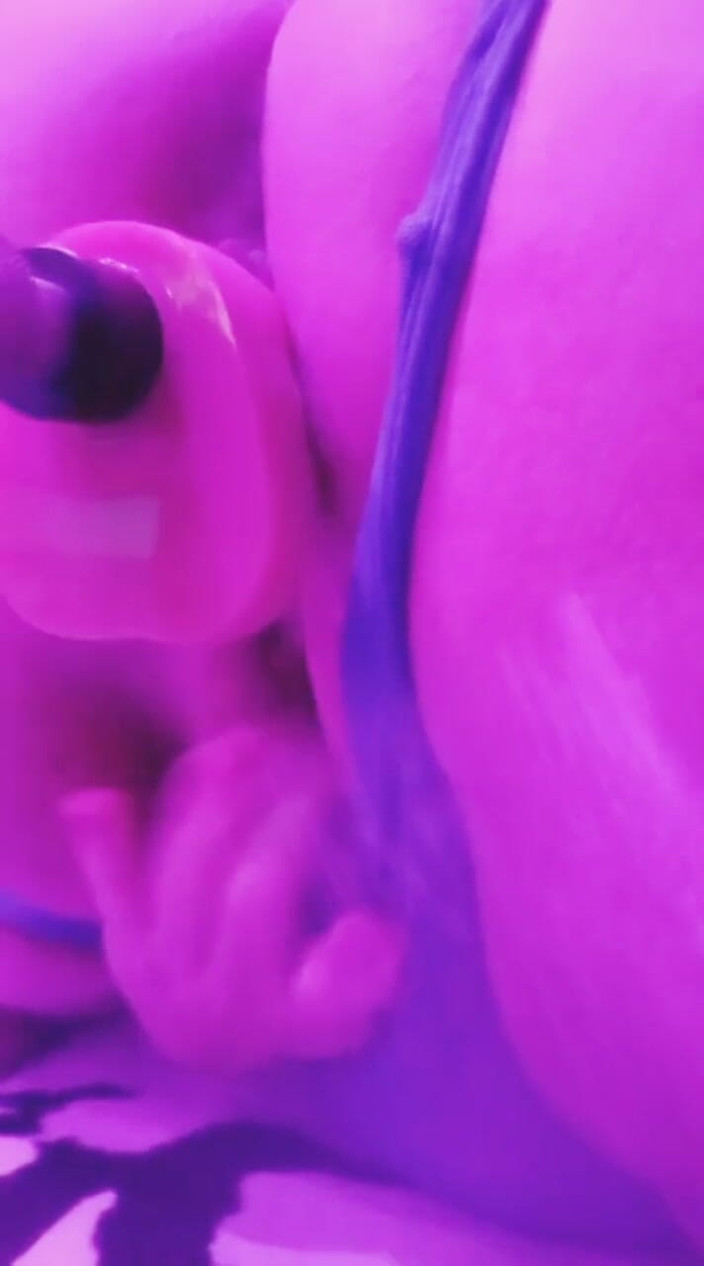 Lynettesub: Chatte Baisée Par La Machine