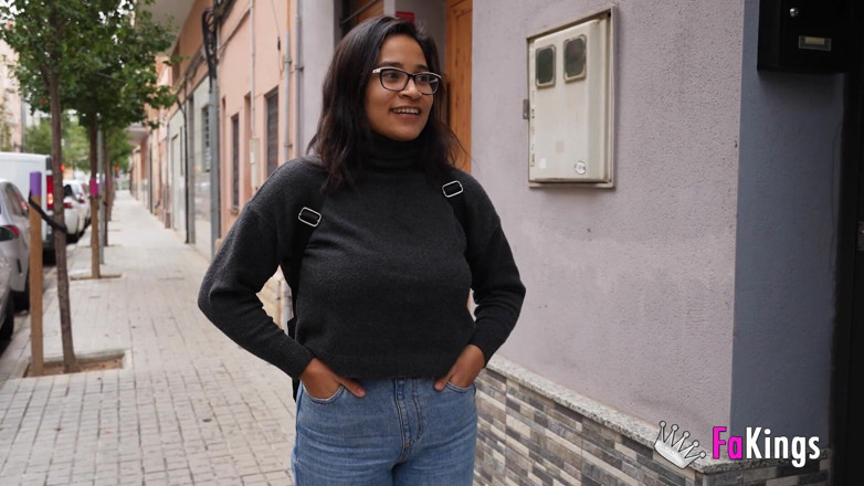 FAKings: Prsatá Latina Lana Villafuerte je tak sexy! Sprcha, masturbace a...