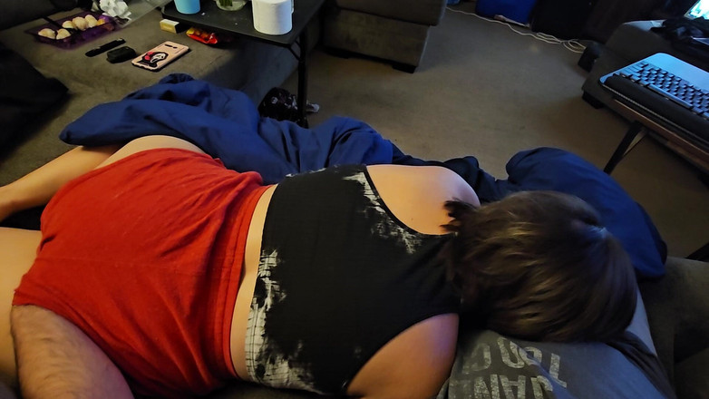 Funhousewife69: Un altro pompino incredibile mentre guardi urlare e lui si...