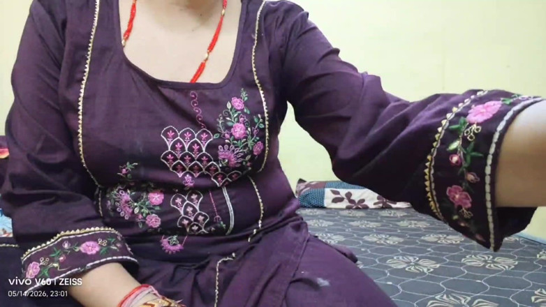 Sexy baby girl: Kereta Api Mai New Bhabhi Ko Pataya dan Ghar Lejar...