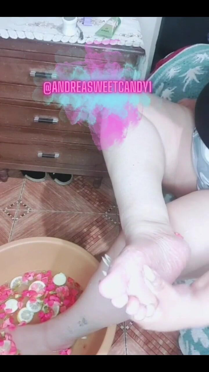 Whitekitten: 3997284552.mp4