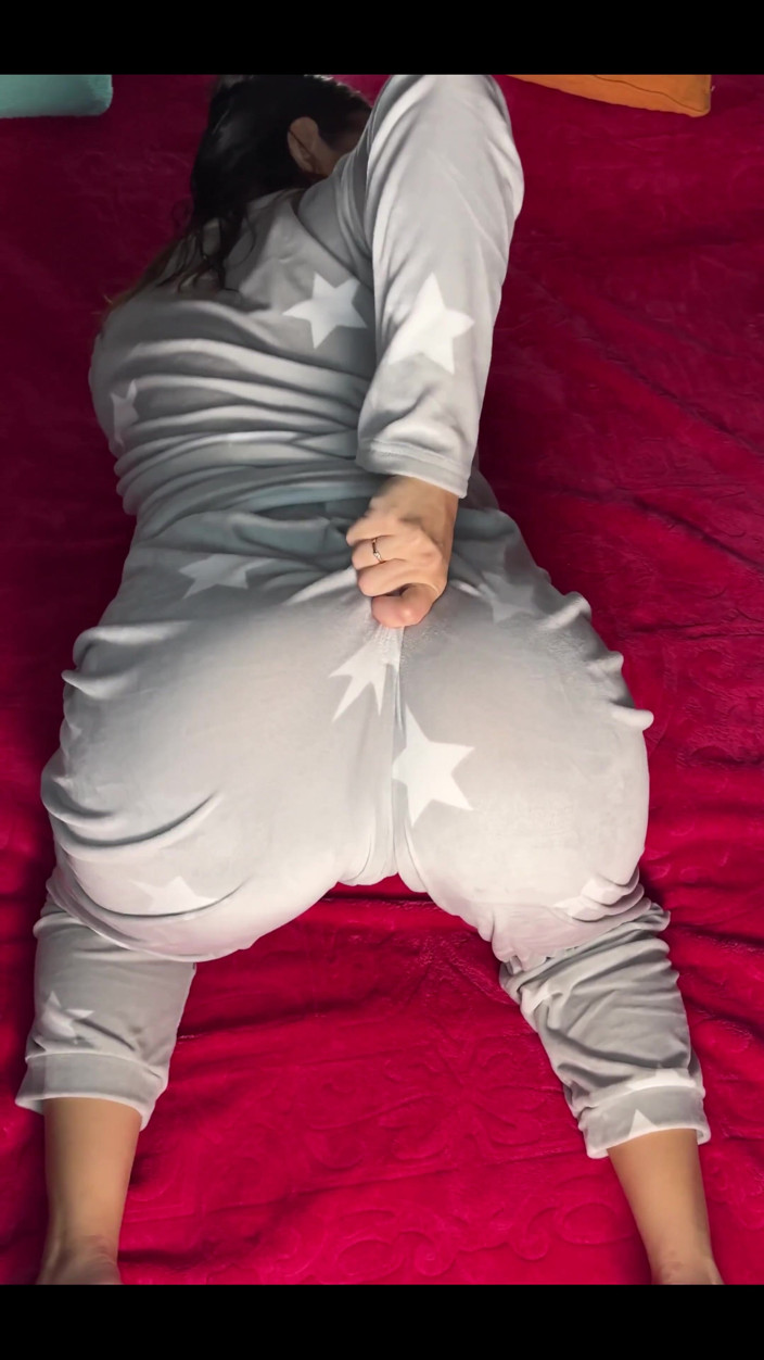Crypto Mommy: Bb, Do You Like Videos with Text?