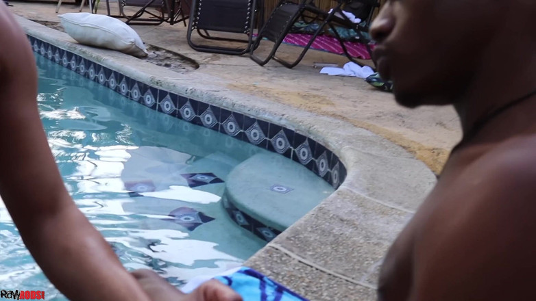 RawRods: Calvin collins + pupcore - scopami in piscina