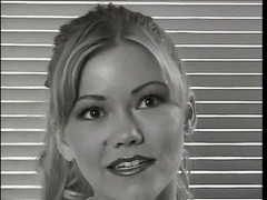 Lethal Babes: Teenager college ragazza anale sul letto