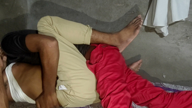 Damniraj: Bada Mota Land Munh Se Chusa Dost Ne Aur Gand...